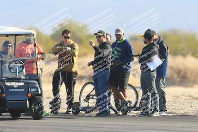 media/Dec-05-2024-Racers Edge (Thu) [[e102e0690b]]/1-Pits-Track Walk-Hawk/